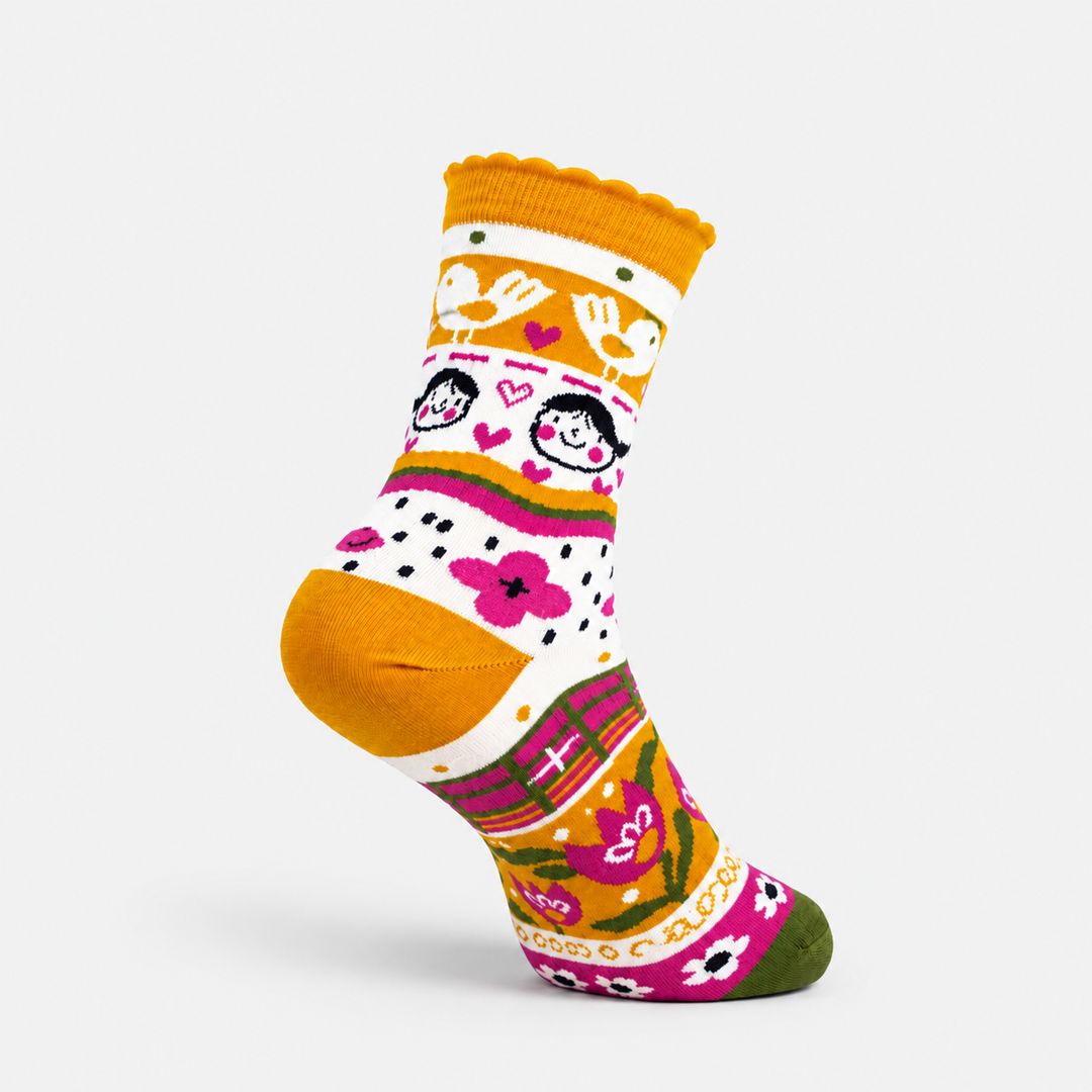 The Canvas! ft. Alicia Souza Women’s Crew Socks